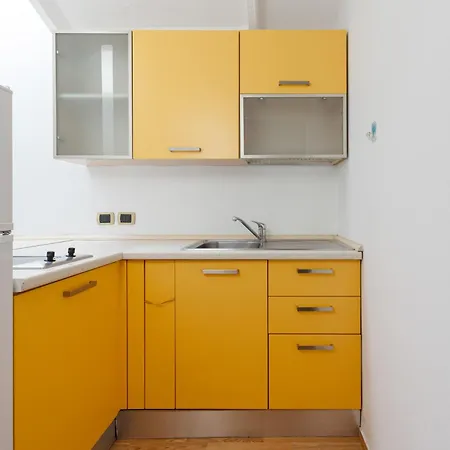 Appartamento Guesthost - Viale Umbria Bright *