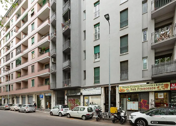 Guesthost - Viale Umbria Bright Lejlighed Milano