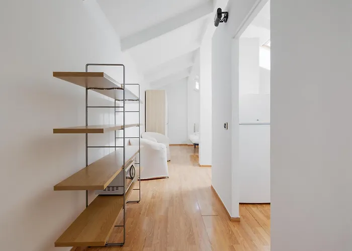 Guesthost - Viale Umbria Bright Milano